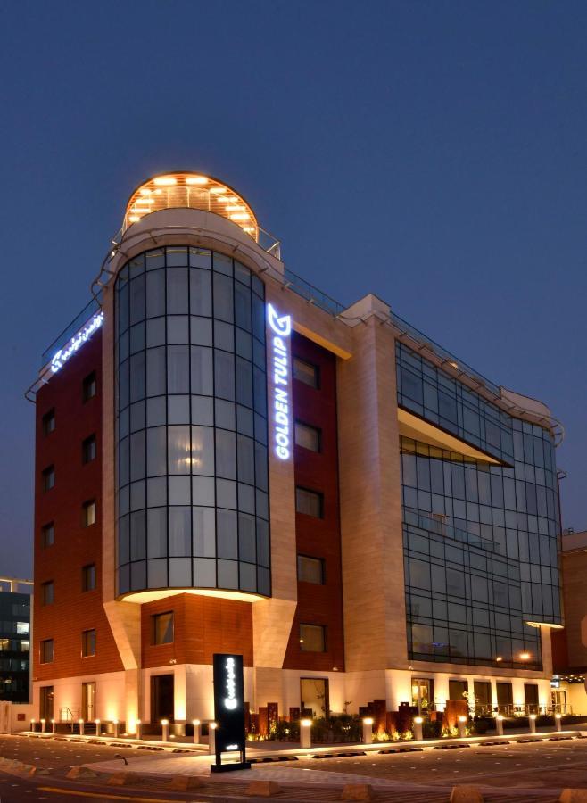 Golden Tulip Riyadh Bagian luar foto