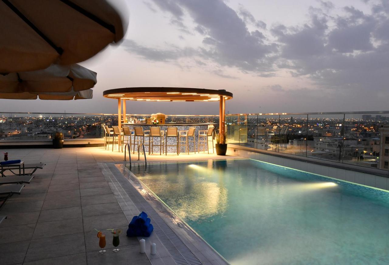 Golden Tulip Riyadh Bagian luar foto