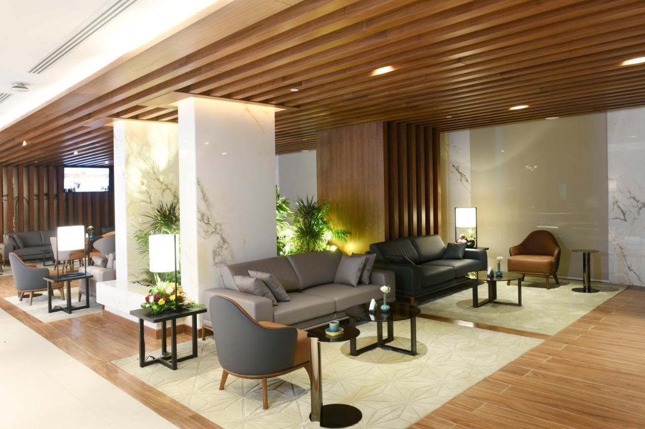 Golden Tulip Riyadh Bagian luar foto