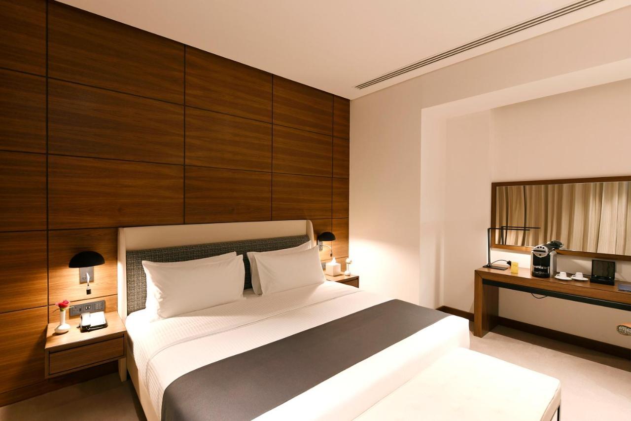 Golden Tulip Riyadh Bagian luar foto