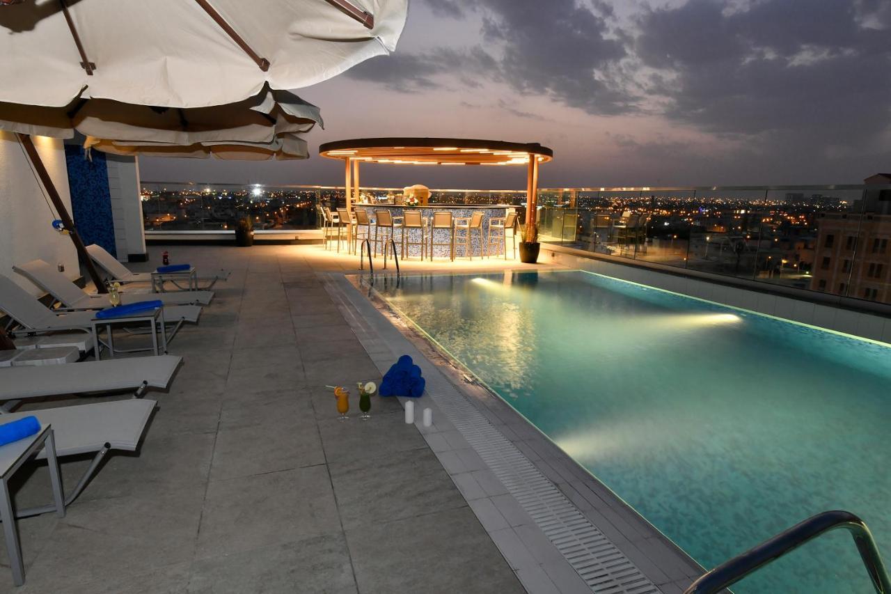 Golden Tulip Riyadh Bagian luar foto