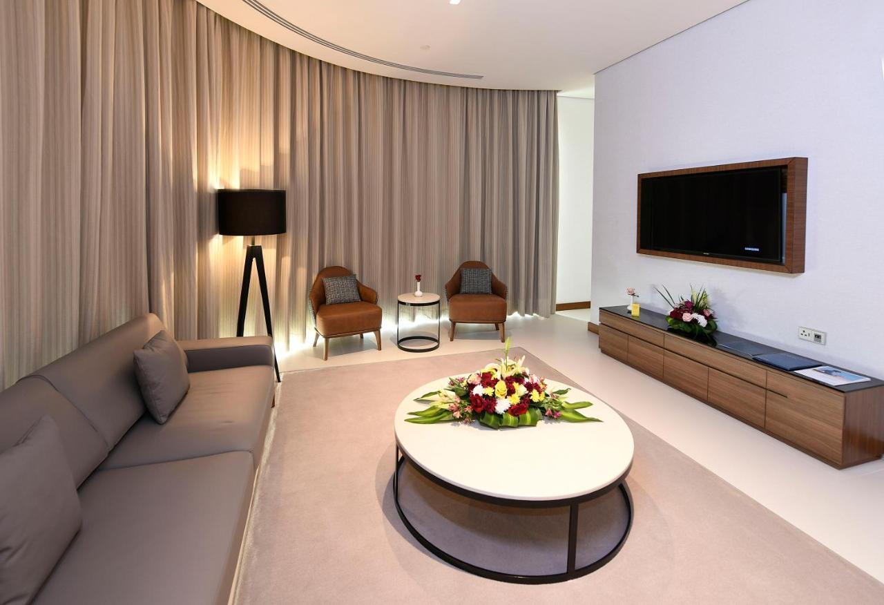 Golden Tulip Riyadh Bagian luar foto