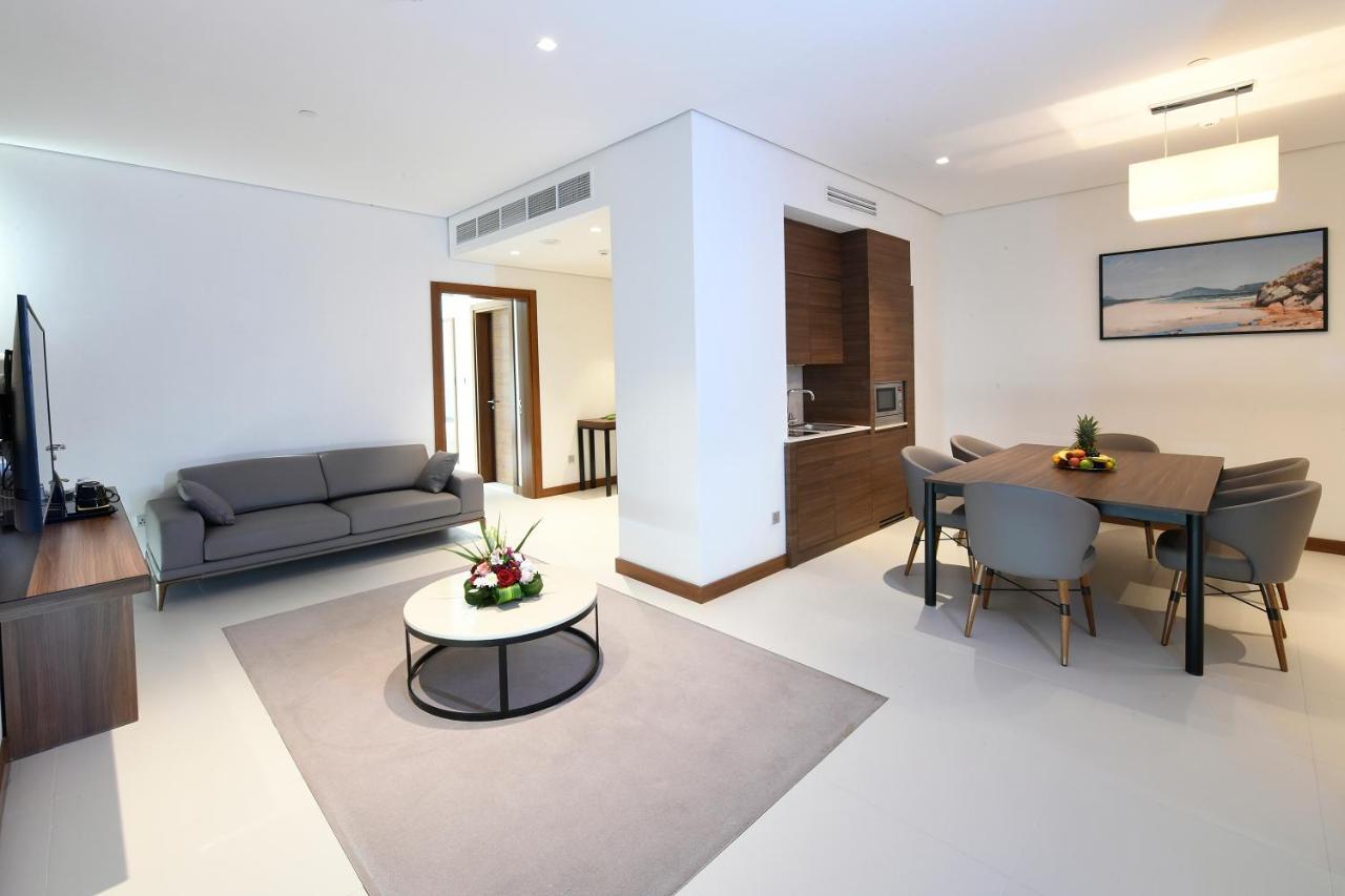 Golden Tulip Riyadh Bagian luar foto