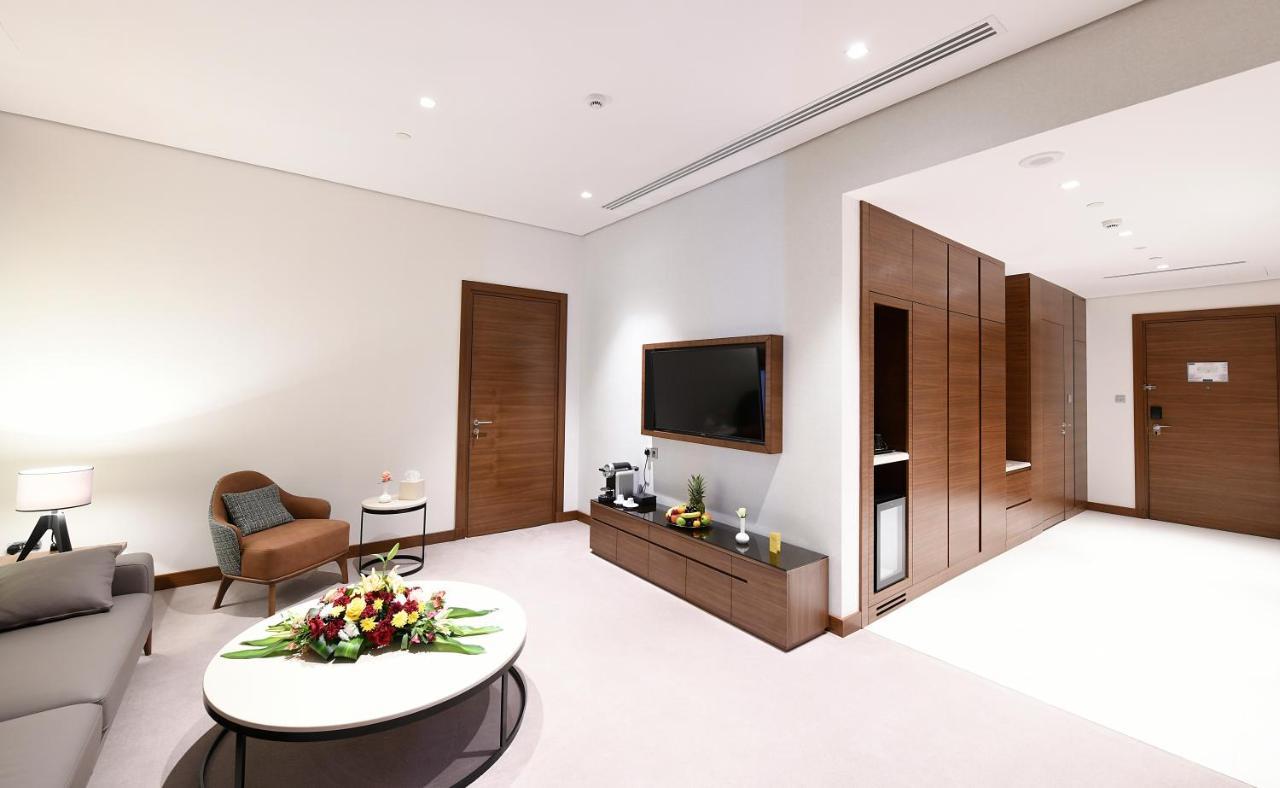Golden Tulip Riyadh Bagian luar foto