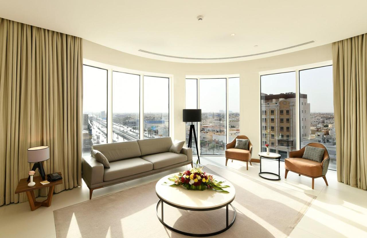 Golden Tulip Riyadh Bagian luar foto