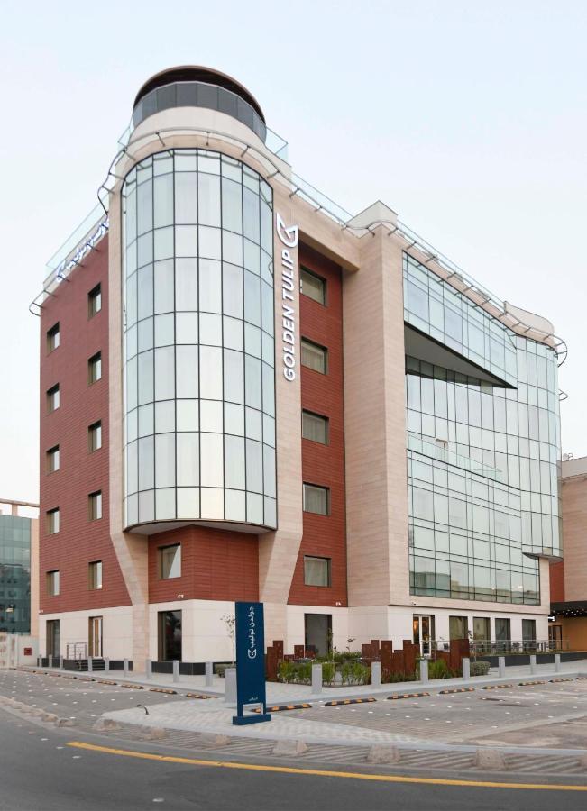 Golden Tulip Riyadh Bagian luar foto