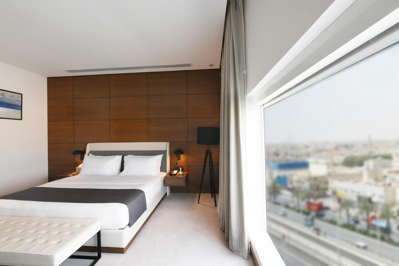 Golden Tulip Riyadh Bagian luar foto